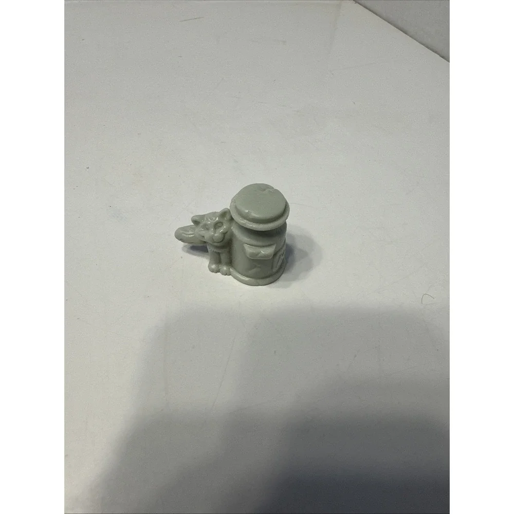 1989 McDonalds‎ Happy Meal toy Peanuts Linus Milk Cat Figure Replacement